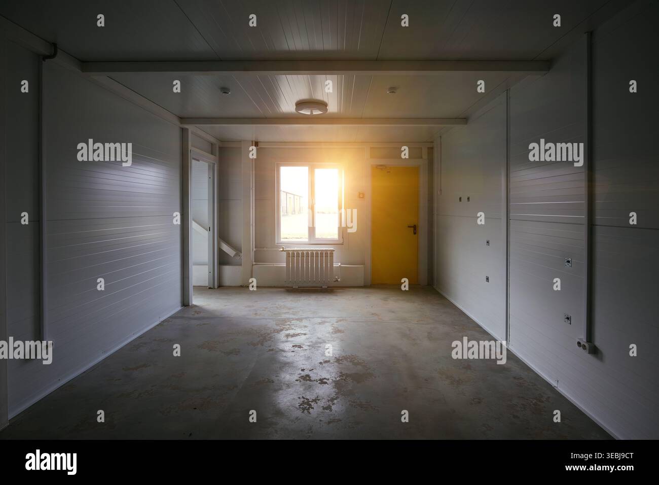 Leerer Büroraum, Gewerbefläche. Stockfoto