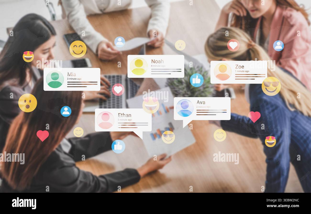 Kollaboratives Meeting mit verschiedenen Personen, bei dem Daten analysiert und kreative Diskussionen zur Verbesserung der Teamarbeit und des Innovationslagers geführt werden. Stockfoto
