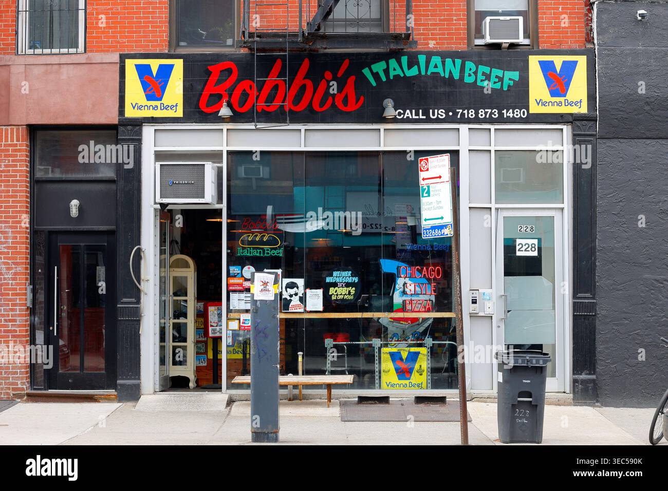 Bobbi's Italian Beef, 228 Smith St, Brooklyn, New York, New York, NYC, ein italienisches Sandwich-Geschäft in Carroll Gardens, das heiße Helden serviert Stockfoto