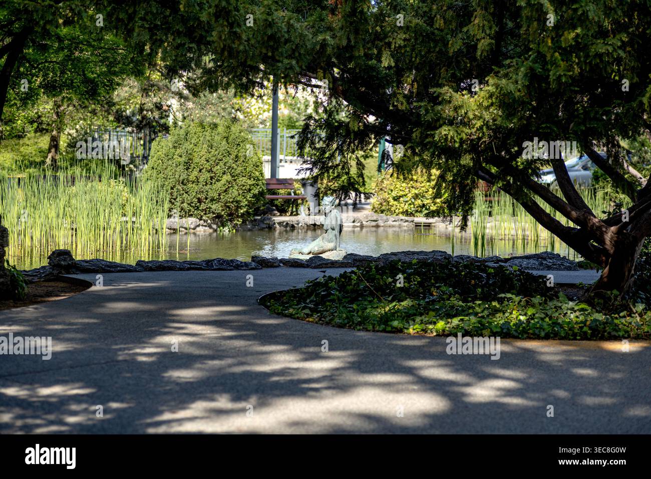 Kleine Meerjungfrau-Statue im Japanischen Garten von Margareteninsel. Stockfoto
