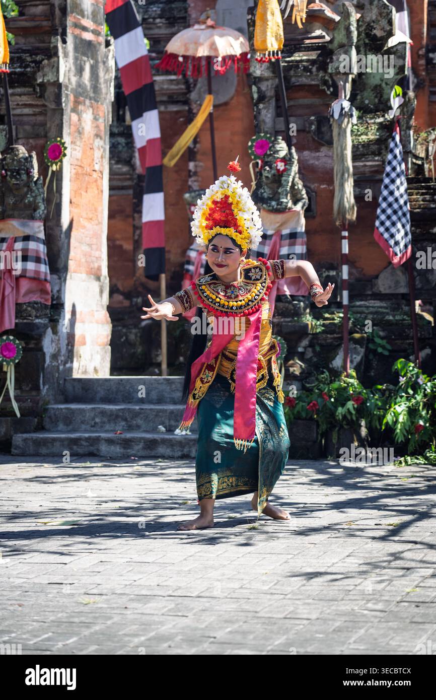 Barong-Tanz in Pura Puseh, Bali, Indonesien Stockfoto