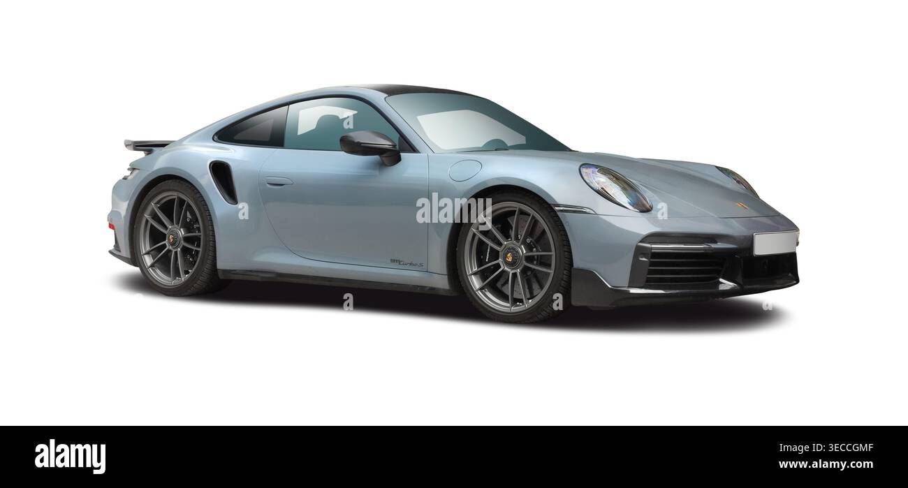 Grauer Luxus-Supersportwagen Porsche 911 Turbo S, Vorderdreiviertel perspektivische Ansicht des deutschen Performance Sport Coupés isoliert auf weißem Hintergrund Stockfoto