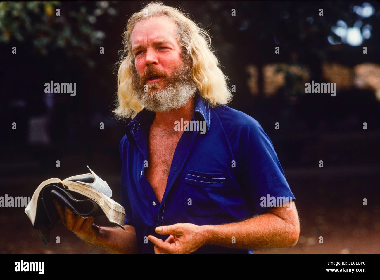 Ein evangelikaler Prediger mit seiner Bibel Kahului, Maui Island, Hawaii, USA Stockfoto