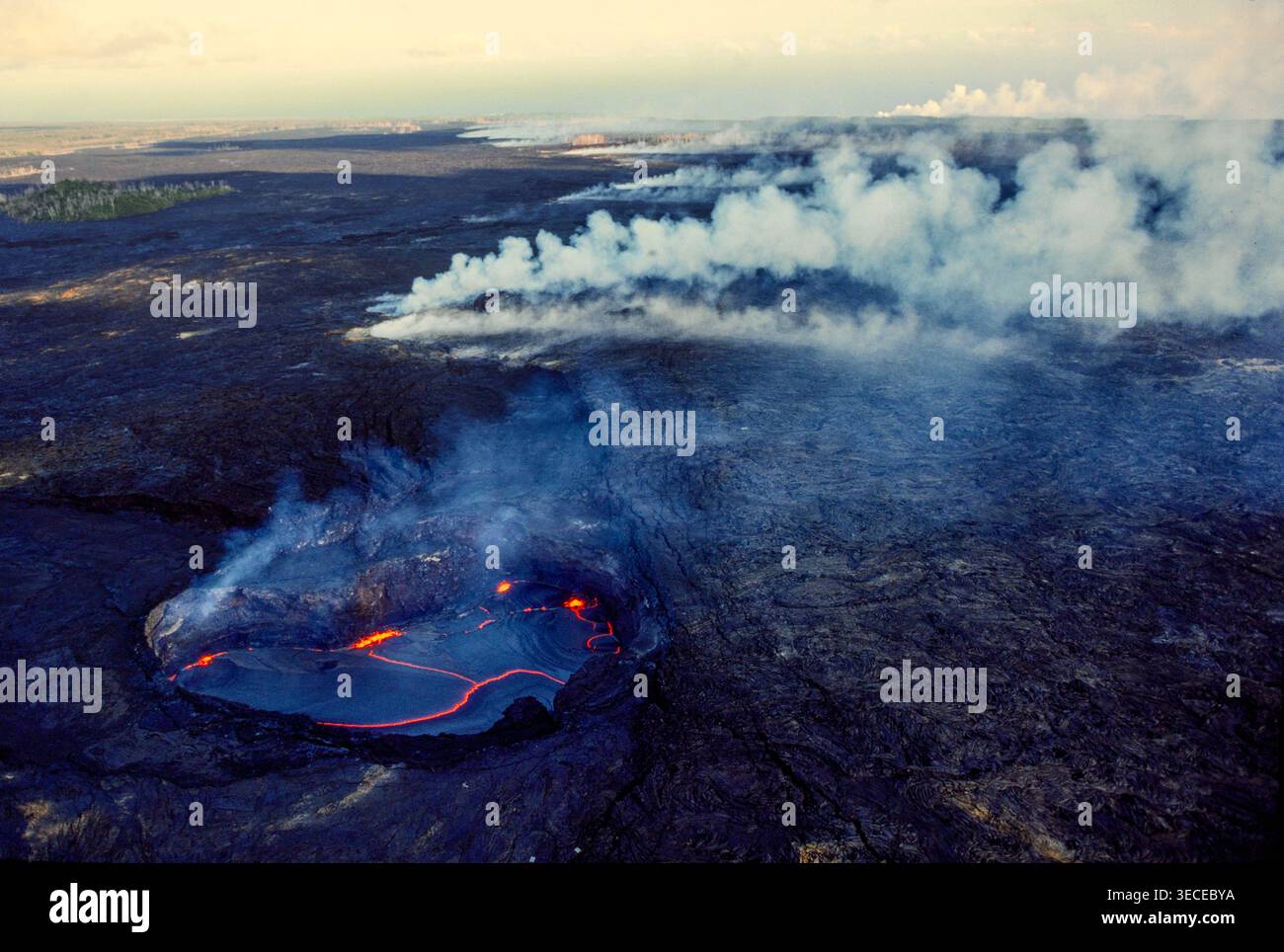Lava fließt vom Haleakalā oder dem East Maui Vulkan, Maui, Hawaii, Oktober 1988 Stockfoto