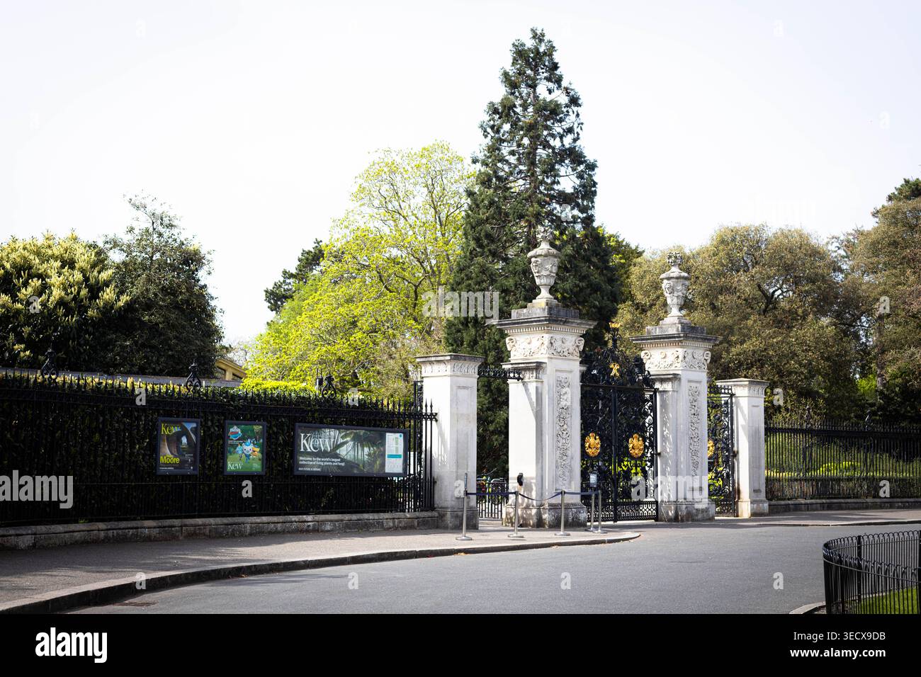 Das Elizabeth Gate, in den Royal Botanic Gardens, Kew. Stockfoto