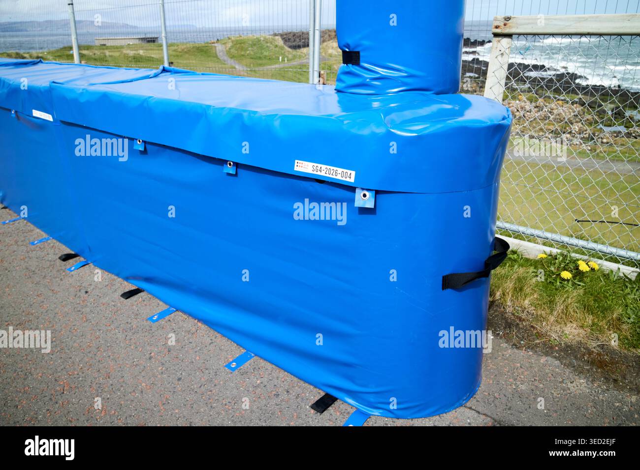 Sicherheitspolsterung um Lampenpfosten auf der Rennstrecke für die Straßenrennen im Nordwesten 200 portstewart, County derry, Nordirland, großbritannien Stockfoto