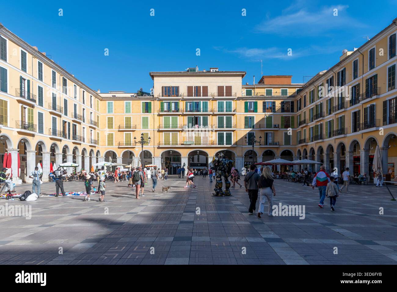Palma, Spanien, 18. April 2026: Blick auf Placa Major in Palma, Mallorca, Balearen in Spanien Stockfoto