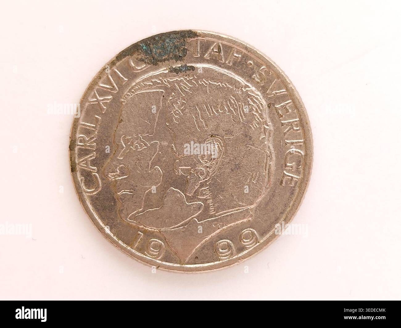 Schwedische 10 Kronen Münze 1999 - König Carl XVI Gustaf Vorderseite. Stockfoto