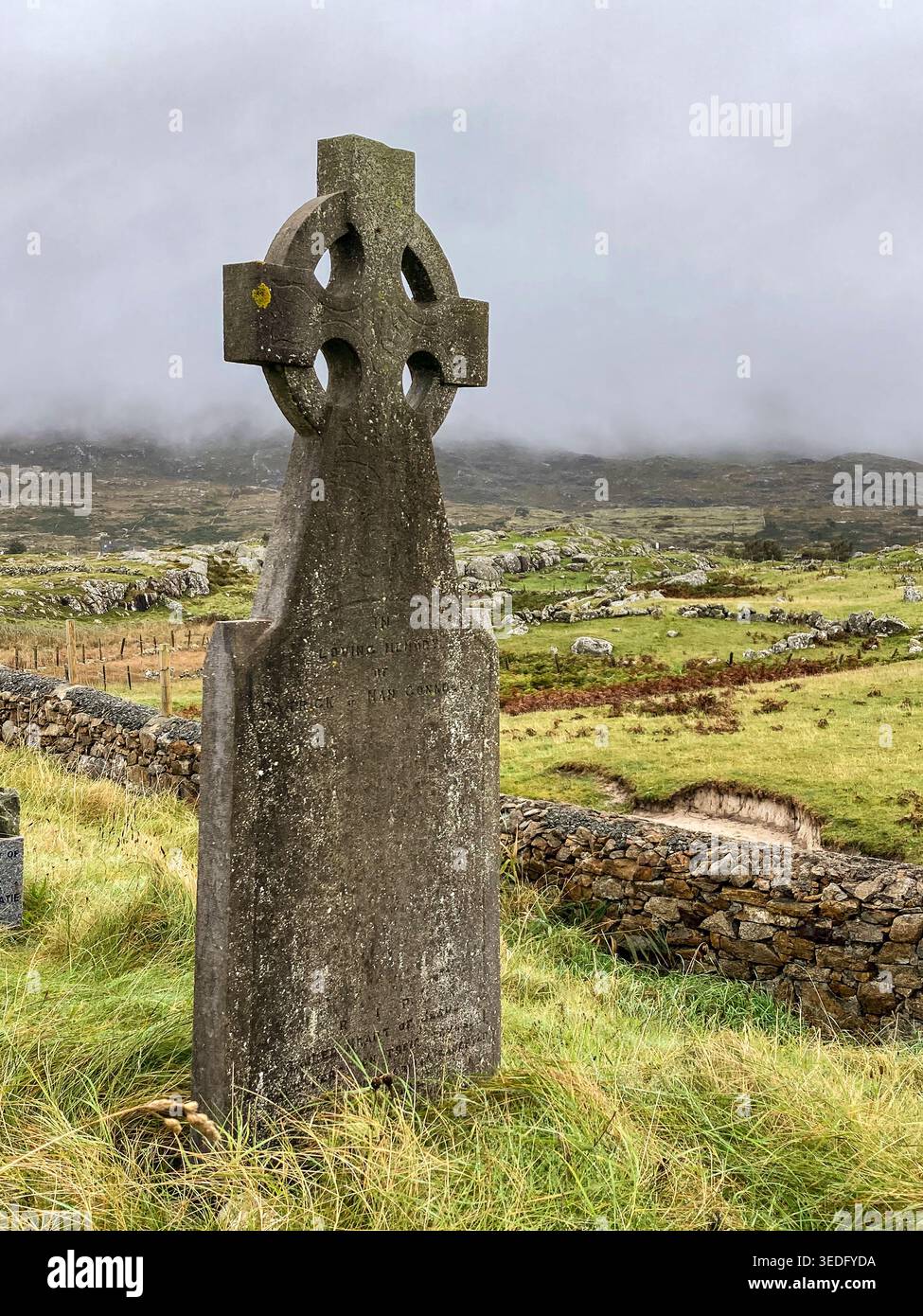 Ländlicher irischer Friedhof Stockfoto