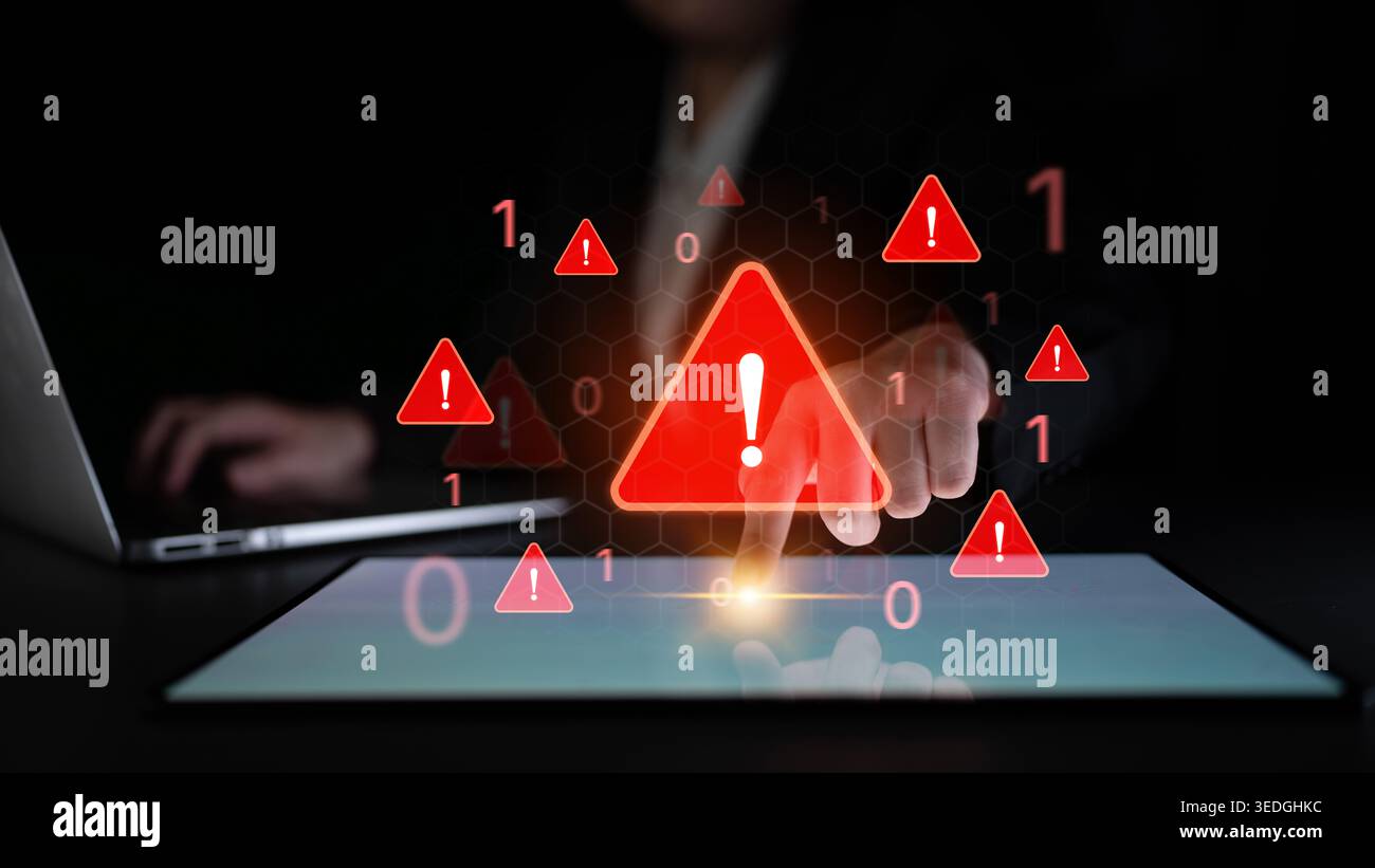 Konzept einer kritischen Sicherheitswarnung und eines Systemfehlers. Diese Warnung weist auf ein erhebliches Problem, eine Gefahr oder einen Ausfall hin, der sofort erforderlich ist Stockfoto