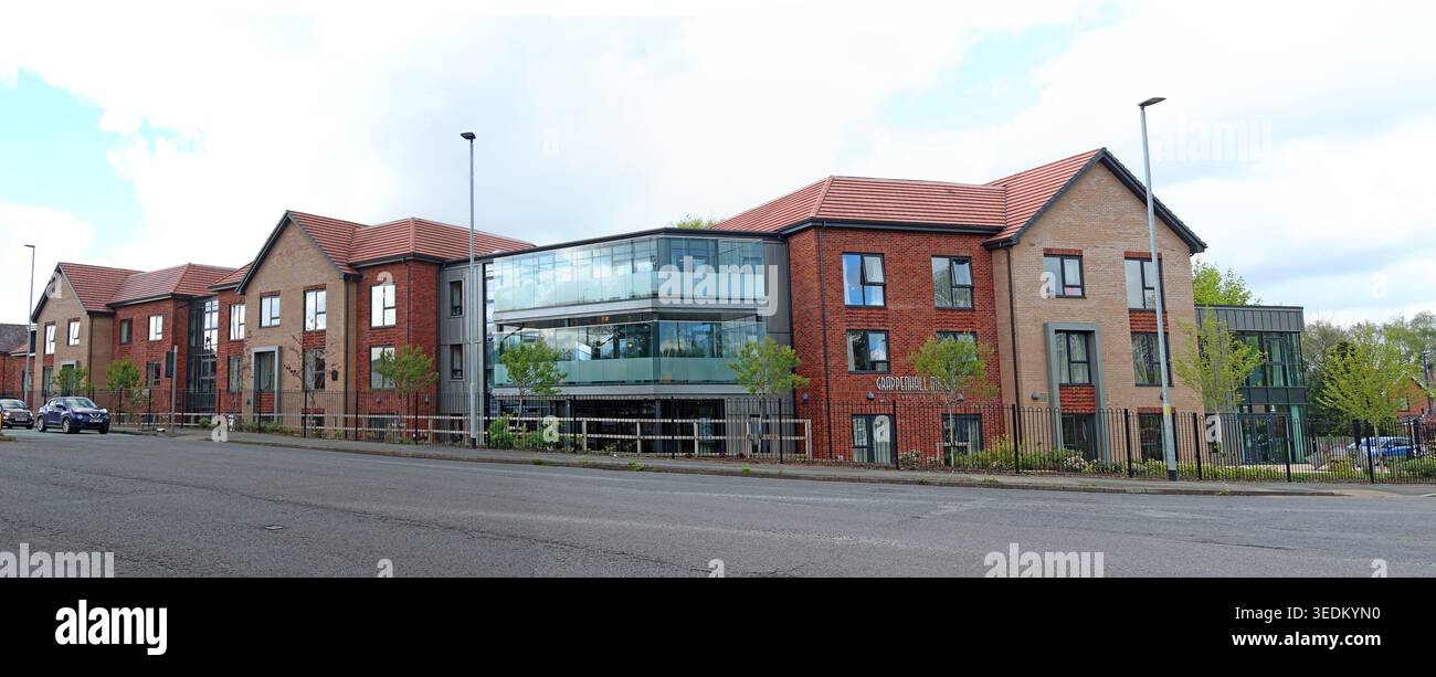 Panorama-Außenansicht des Lovett Care Grappenhall Manor an der Stockport Road, South Warrington, bietet Wohn-, Pflege- und Demenzpflege Stockfoto