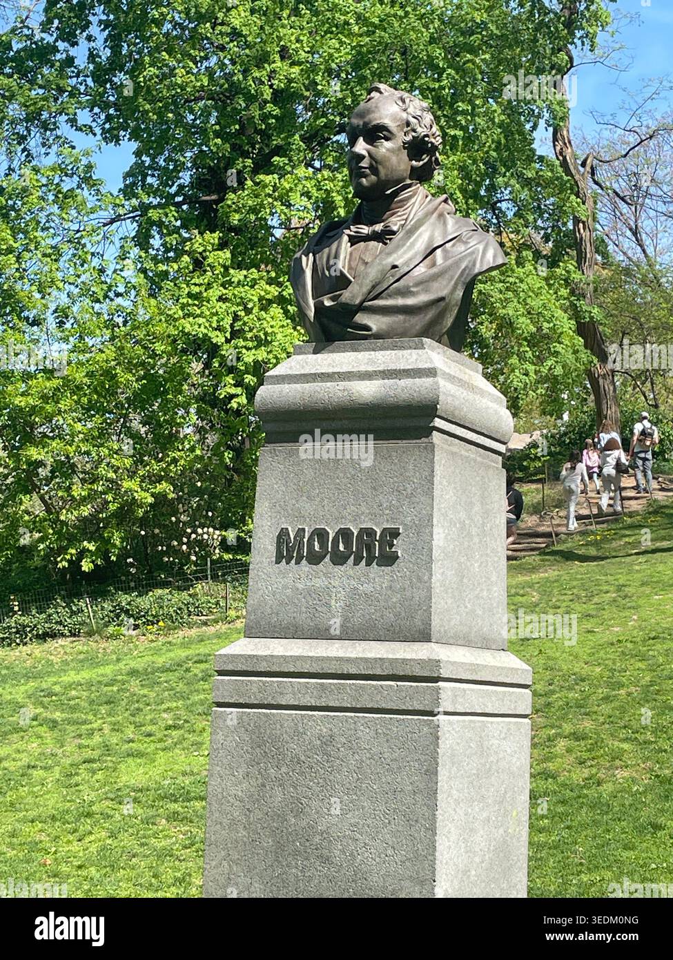 Thomas Moore Bust, Central Park, Manhattan, New York City, NYC 2026 - Smartphone-aufgenommenes Stockfoto