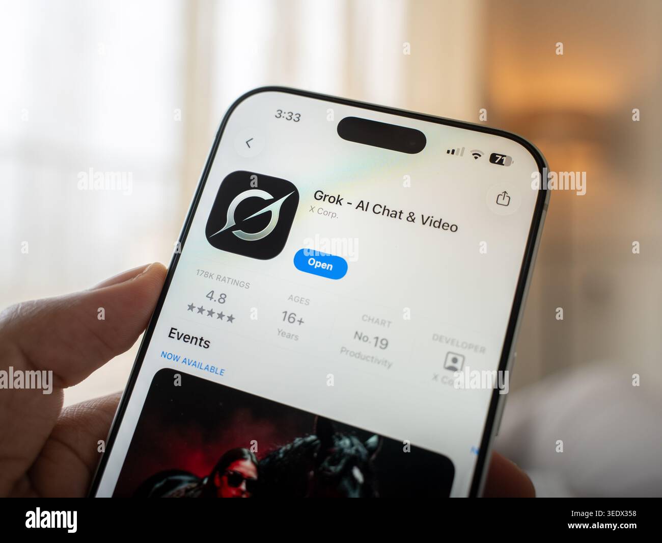 Das GROK Ai-Logo wird am 11. Mai 2026 in Bangalore, Indien, auf dem Bildschirm eines Smartphones angezeigt Stockfoto