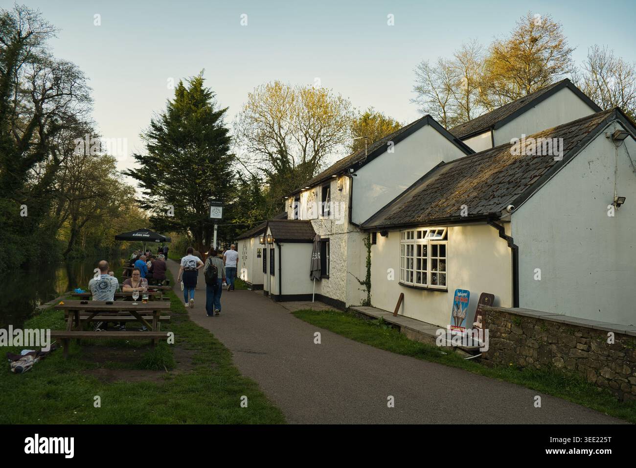 Canalside Pub in Sebastopol in Pontypool, Wales Stockfoto