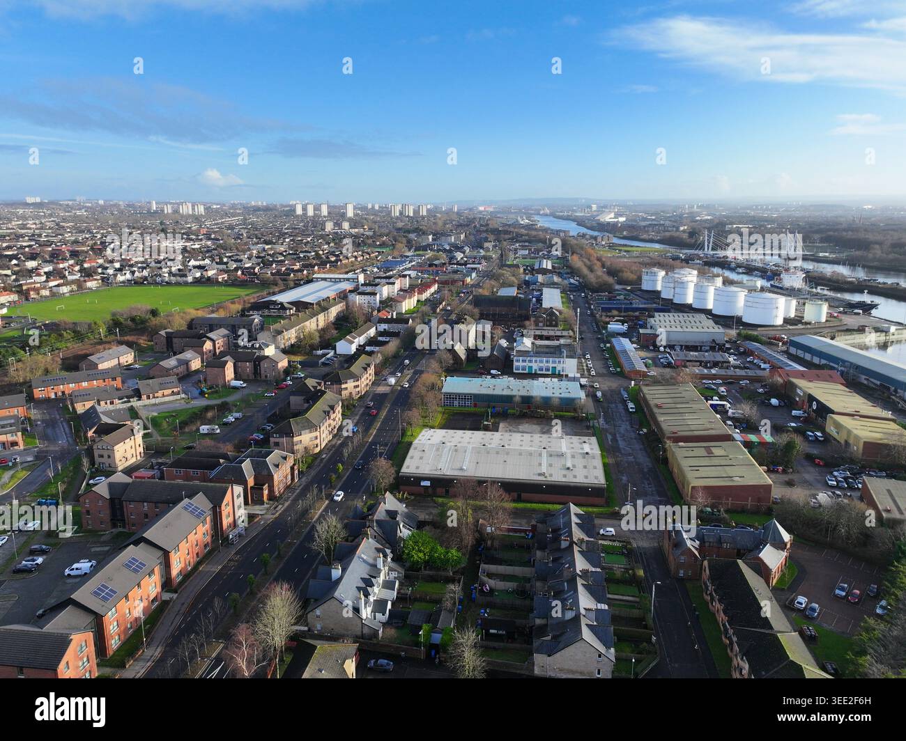 Drohnenansicht von Whitecrook Clydebank Stockfoto