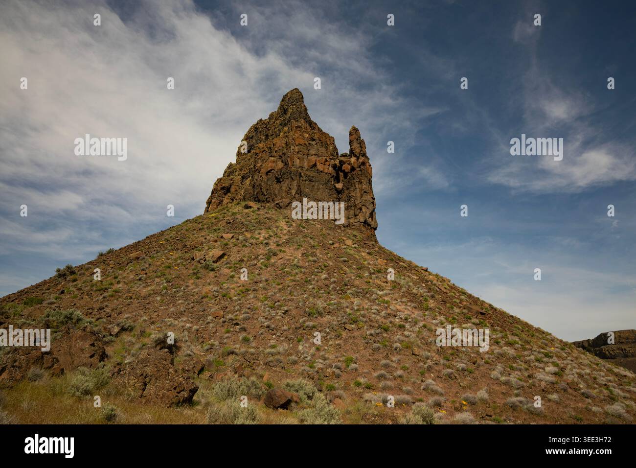 WA29152-00...WASHINGTON - Gesteinsgestein oben auf butte im Sun Lakes State Park. Stockfoto