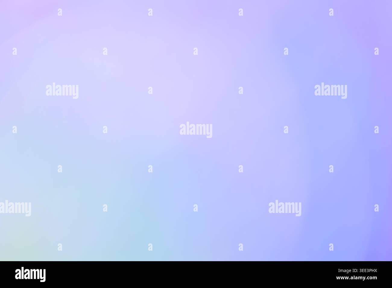 Abstrakter Hintergrund mit weichem Pastellfarben in violettem und blauem Farbverlauf für eine traumhafte, minimalistische Ästhetik Stockfoto