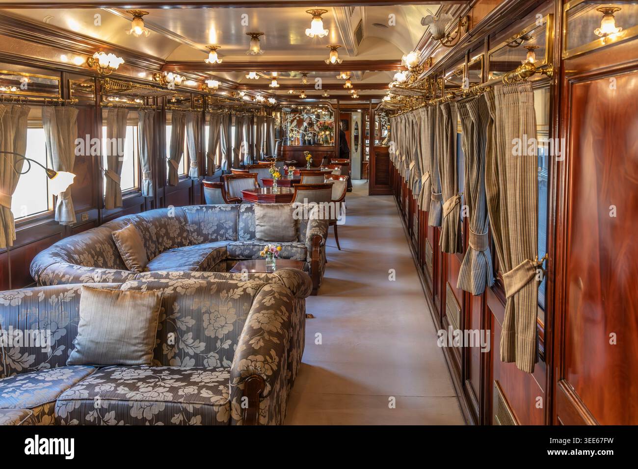 Eine Luxuskutsche auf dem Al Andalus Express in Spanien. Stockfoto
