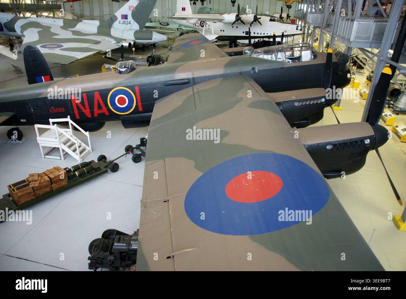 Avro Lancaster KB889, Lancaster Bomber im Imperial war Museum Duxford, Stockfoto