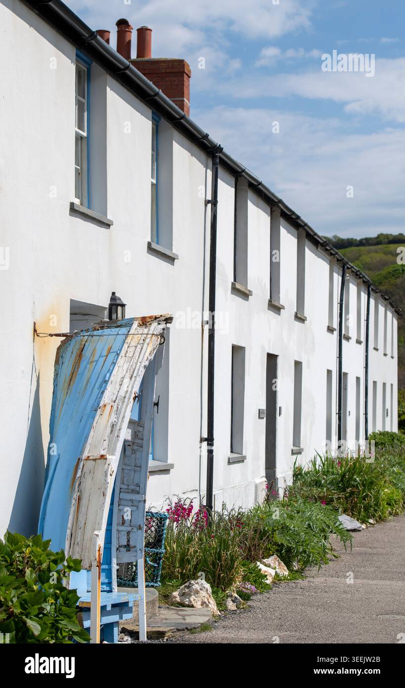 Reihe von Ferienhäusern im Dorf Boscastle, Cornwall, England, Großbritannien Stockfoto