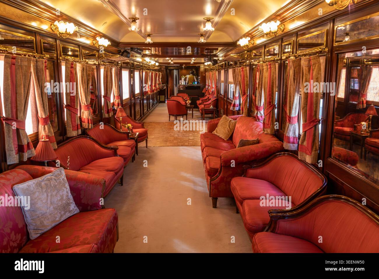 Ein luxuriöser Salonwagen auf dem Al Andalus Express in Spanien. Stockfoto
