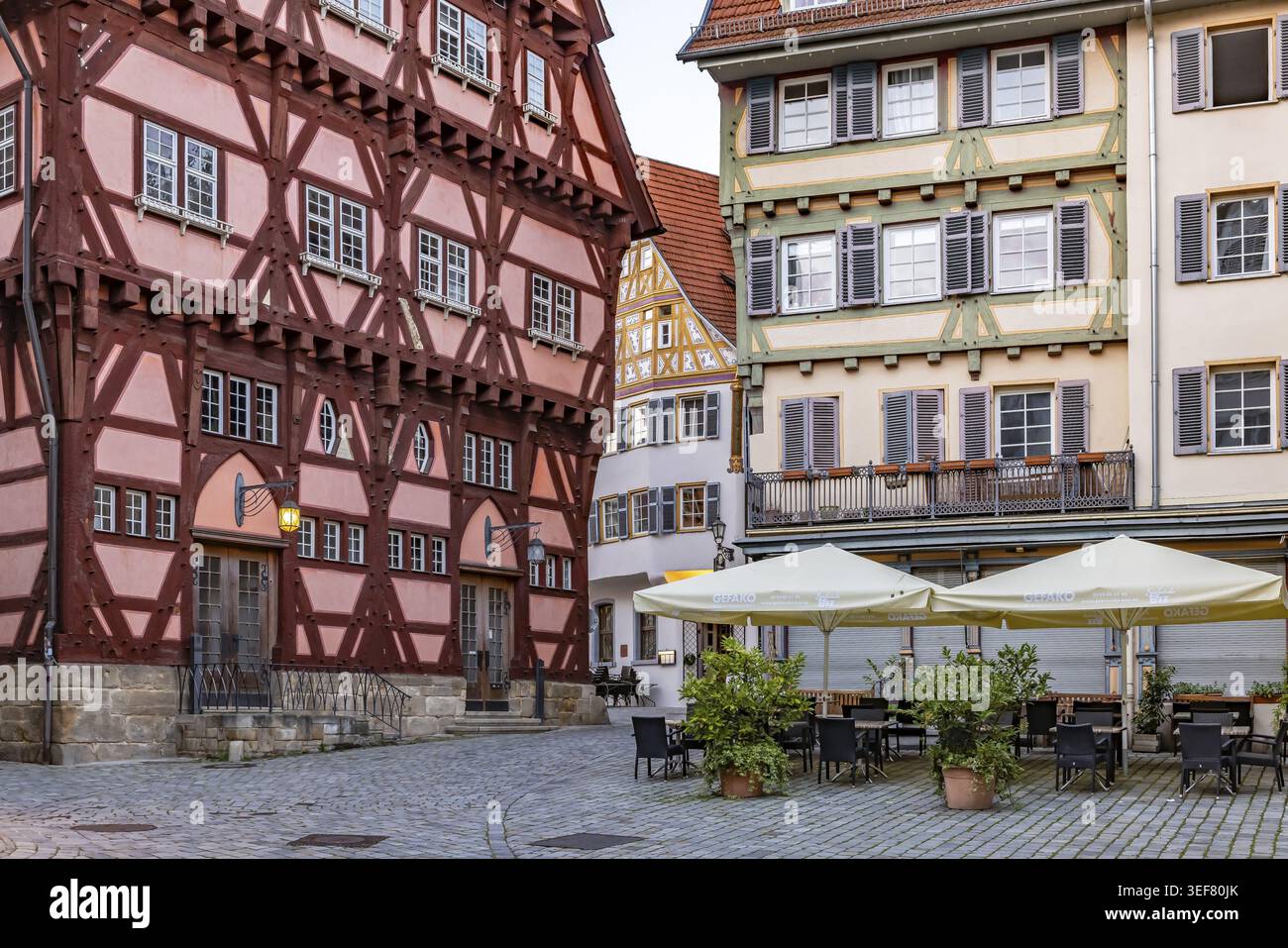 Fachwerkgebäude am Alten Rathaus. Detailansicht. Stadtblick auf Esslingen am Neckar. Esslingen a. N, Baden-Württemberg, Deutschland Stockfoto