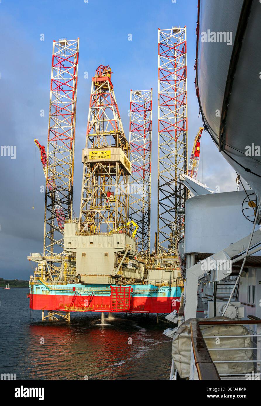 Jack-up-Bohrplattform MAERSK/NOBLE RESILIENT, Offshore-Ölbohrplattform, Nordseefelder, halb-tauchfähige Bohranlagen, Förderung fossiler Brennstoffe Stockfoto
