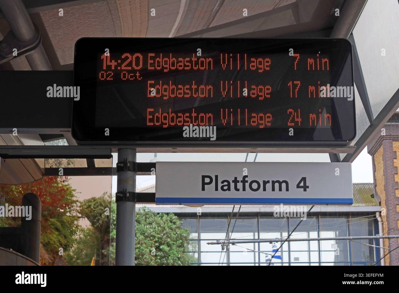 Straßenbahn in Birmingham - Haltestelle Hawthorns, Birmingham, England, UK. Stockfoto