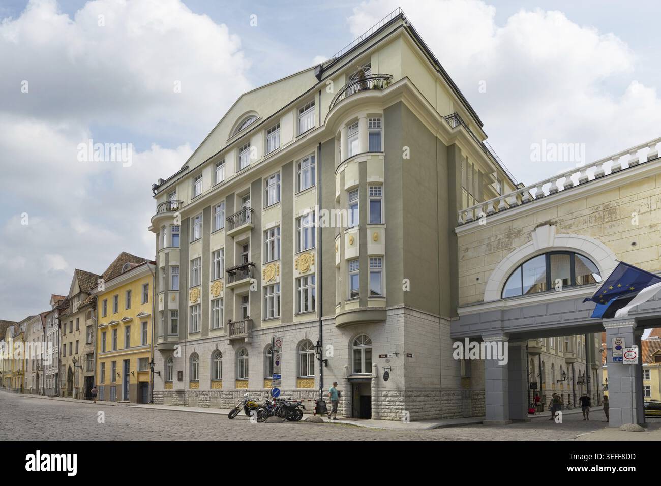 Tallinn, Estland. Juli 2022. Außenansicht des Museumsgebäudes der KGB-Gefängniszellen im Stadtzentrum Stockfoto