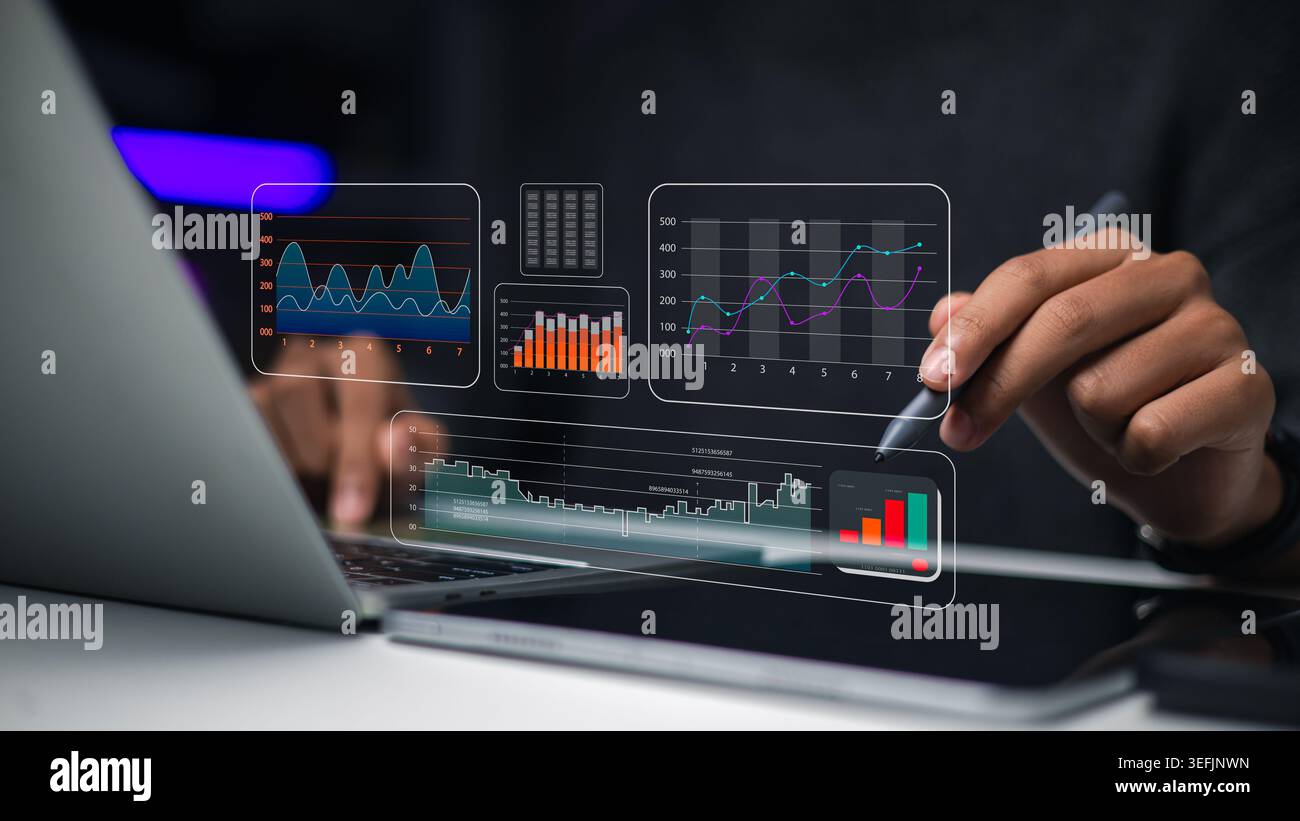 Hand mit Eingabestift auf Tablet mit Finanz-Dashboard und Datendiagrammen. Professionelle Analyse von Unternehmensstatistiken und Börsentrends. Moderne Ziffer Stockfoto