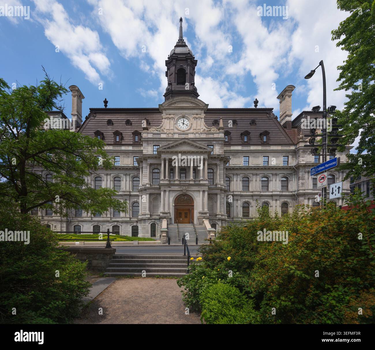 Montreal City Hall (Hotel de Ville) - Montreal, Quebec, Kanada Stockfoto