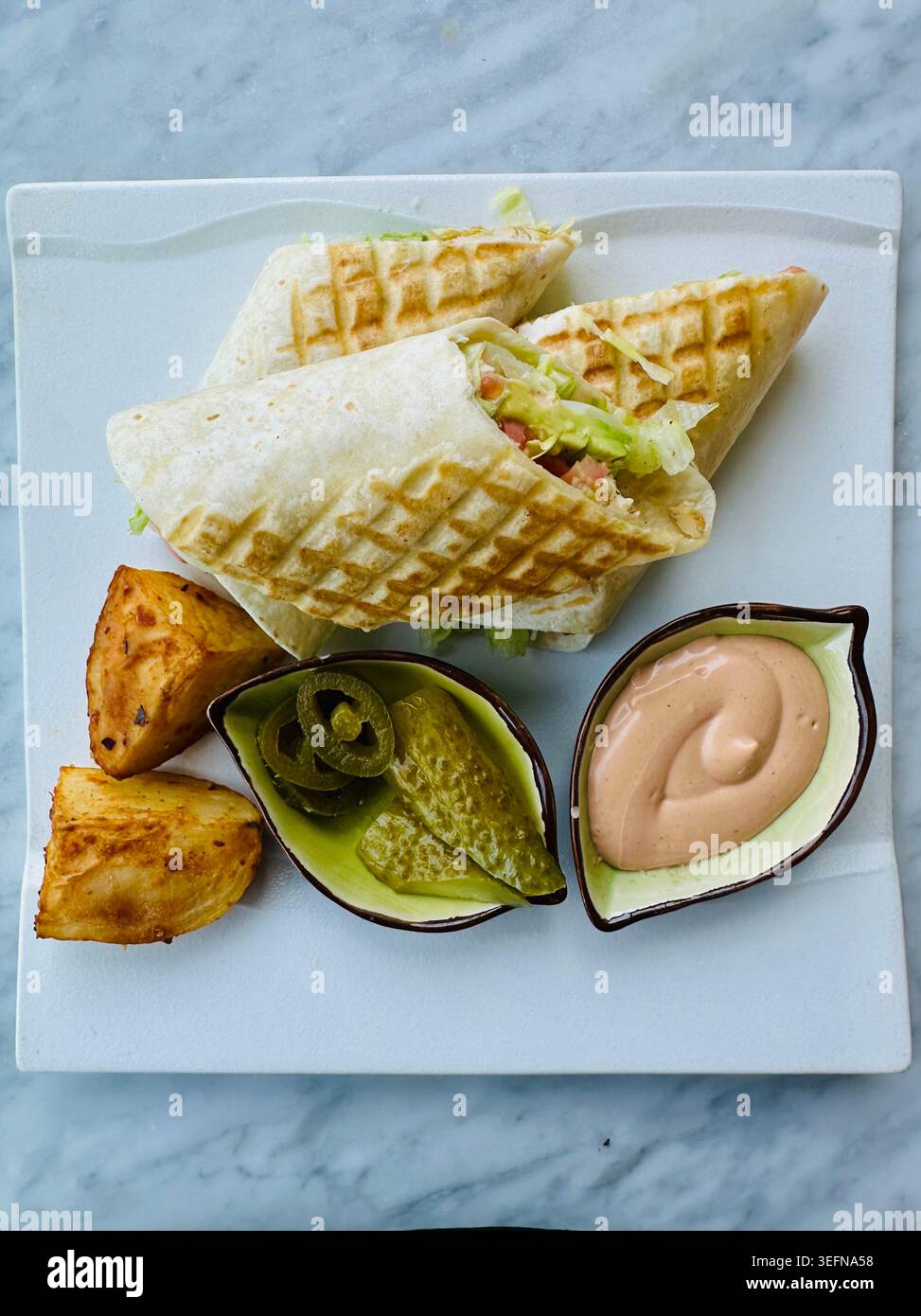 Gesundes Hühnchen-Sandwich-Mittagessen Stockfoto