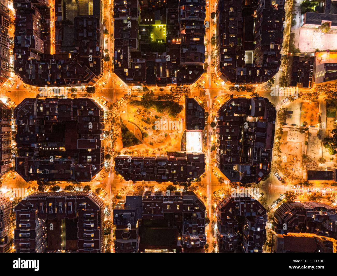Barcelona eixample Viertel Luftnetz Nacht Stadt Stockfoto