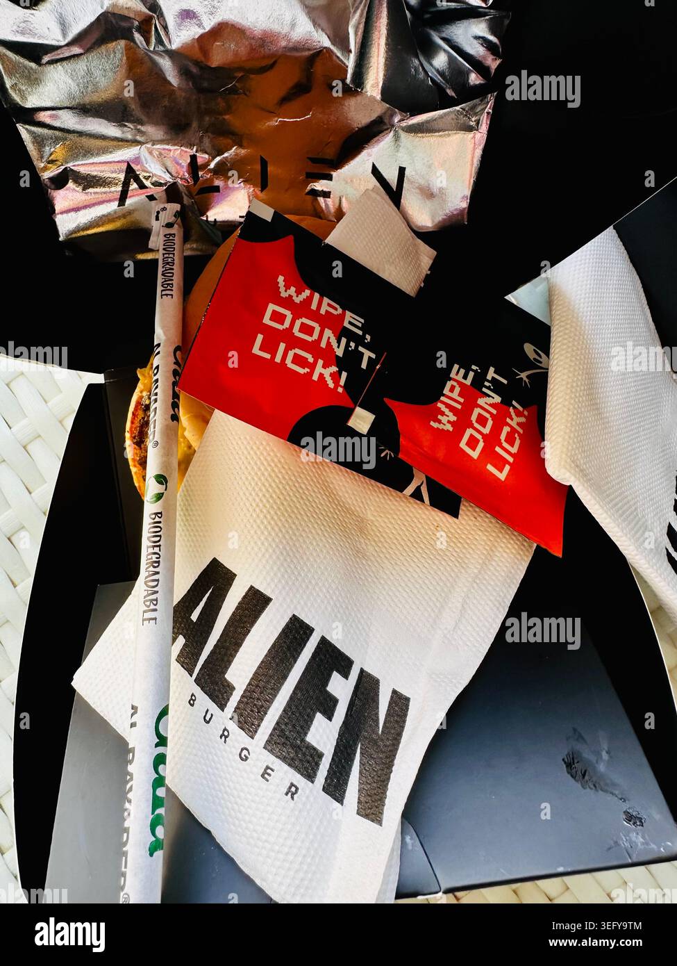 Alien Burger Fast Food Verpackung Stockfoto