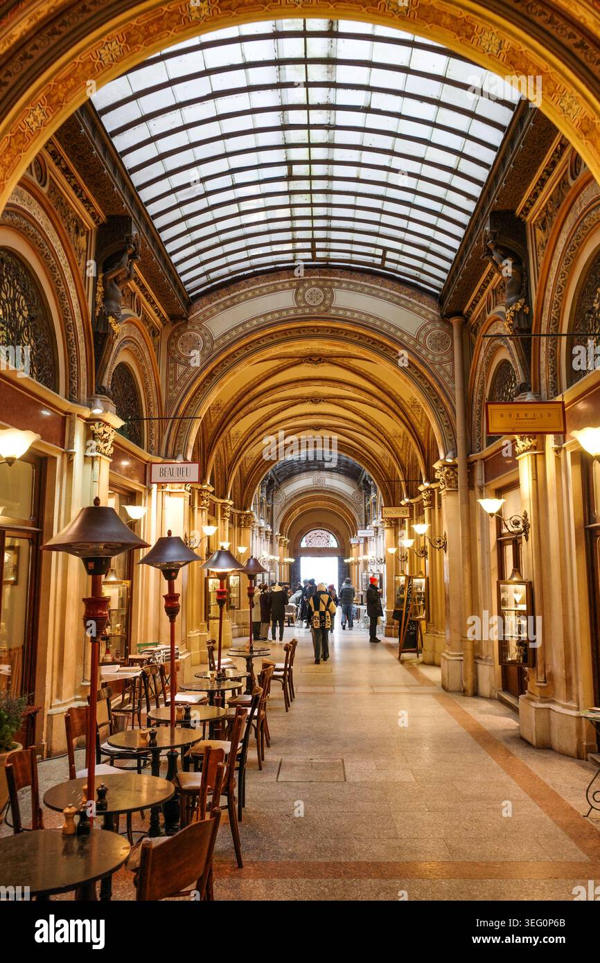 Wien, Österreich - 17. Januar 2026: Freyung Passage im Palais Ferstel, Wien Stockfoto
