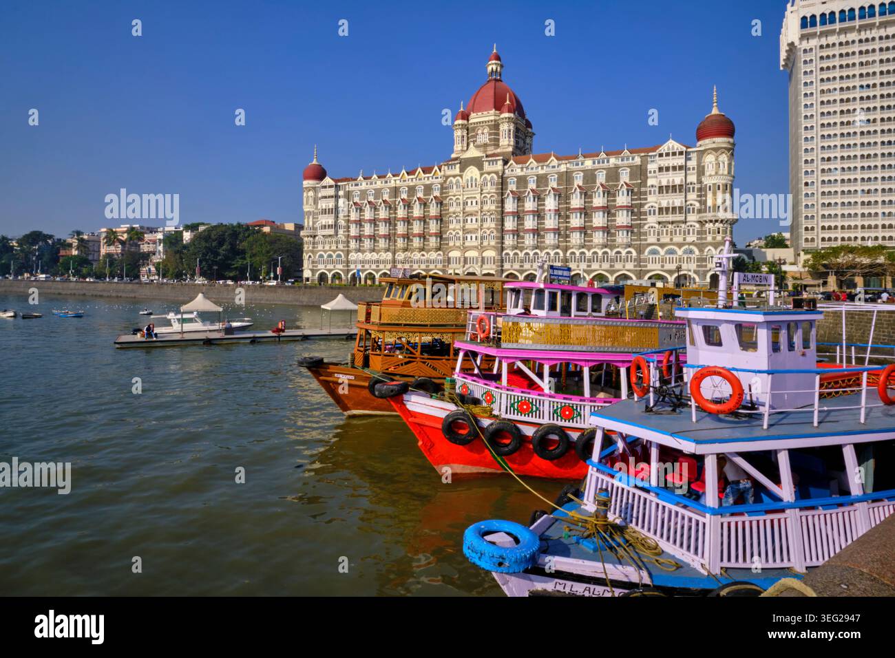 Indien, Maharashtra, Mumbai, Colaba District, Apollo Bandar Area, das luxuriöse Hotel Taj Mahal Palace wurde 1903 eröffnet Stockfoto