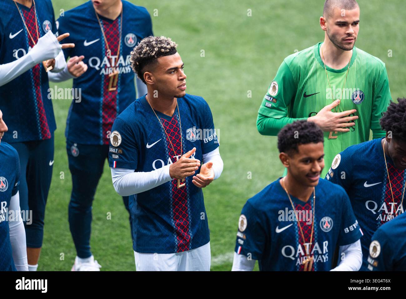 Paris, Frankreich. Mai 2026. Paris Saint-Germain Mittelfeldspieler Desire Doue (14) während des französischen L1-Fußballspiels zwischen Paris FC (PFC) und Paris Saint-Germain (PSG) im Stade Jean-Bouin in in Paris, Frankreich am 17. Mai 2026. Foto: Alexis Jumeau/ABACAPRESS.COM Credit: Abaca Press/Alamy Live News Stockfoto
