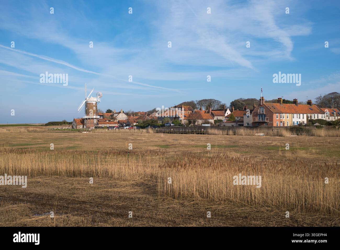 Village of Cley neben dem Meer von Blakeney Point an der Norfolk Coast AONB in North Norfolk Stockfoto
