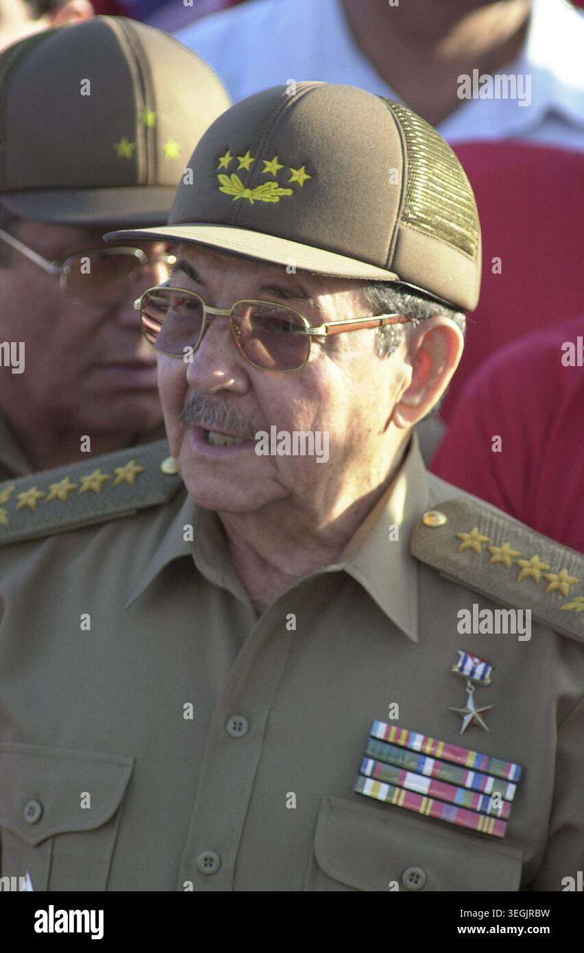 **DATEIFOTO** Raul Castro wird voraussichtlich von US-Behörden angeklagt. Raul Castro Ruz, Minister der Streitkräfte und Bruder von Fidel Castro. Januar 2000. Quelle: Jorge Rey/MediaPunch Stockfoto