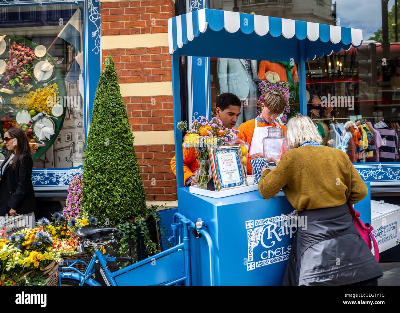 Die Kings Road während der Chelsea Blumenshow. Stockfoto