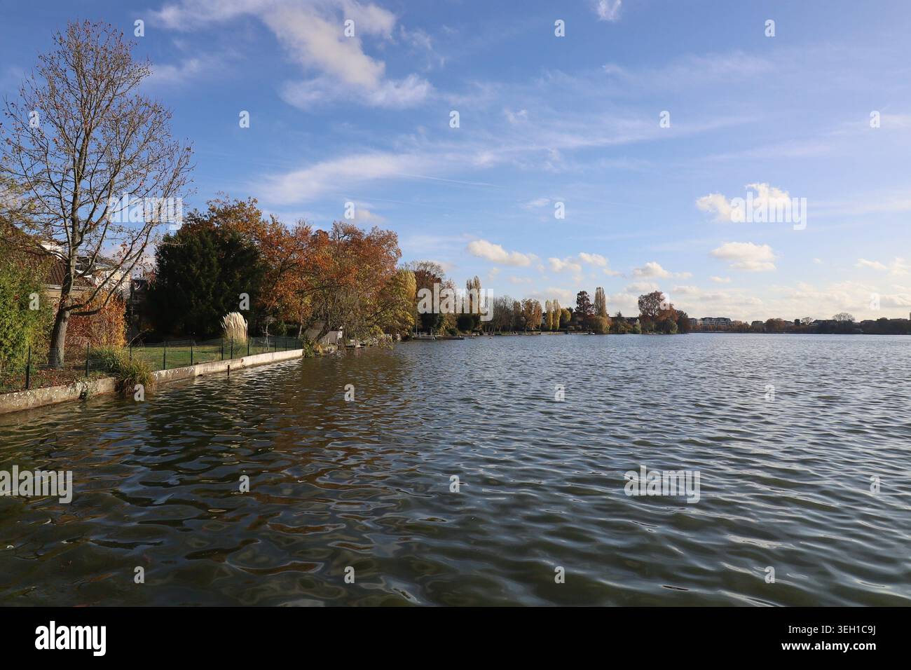 Lake Enghien, Stadt Enghien-les-Bains, Département Val-d'Oise, Frankreich Stockfoto