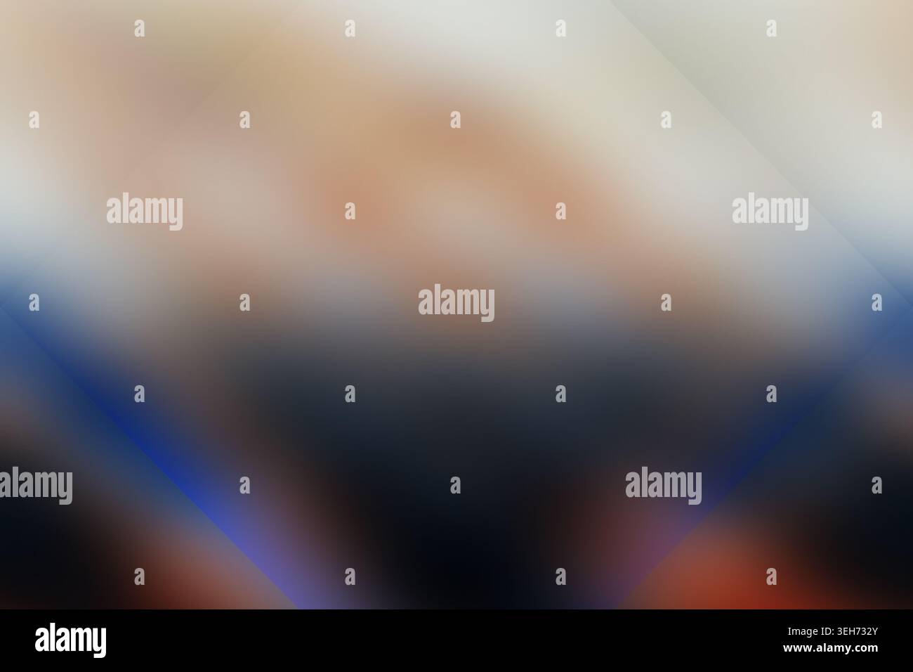 Ein weicher, unscharfer abstrakter Hintergrund, der kühle Blau- und warme Beige-Töne in einer geometrischen, diamantähnlichen Komposition vereint. Stockfoto