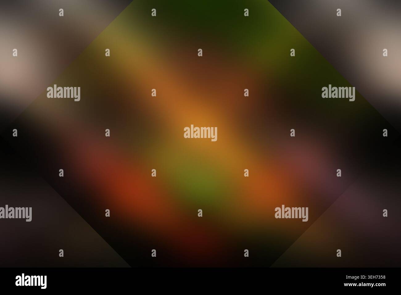 Ein stimmungsvoller, abstrakter Hintergrund, der tiefe dunkle Töne mit warmen Orange-, Rot- und Grüntönen verbindet, perfekt für künstlerische und atmosphärische Kompositionen. Stockfoto