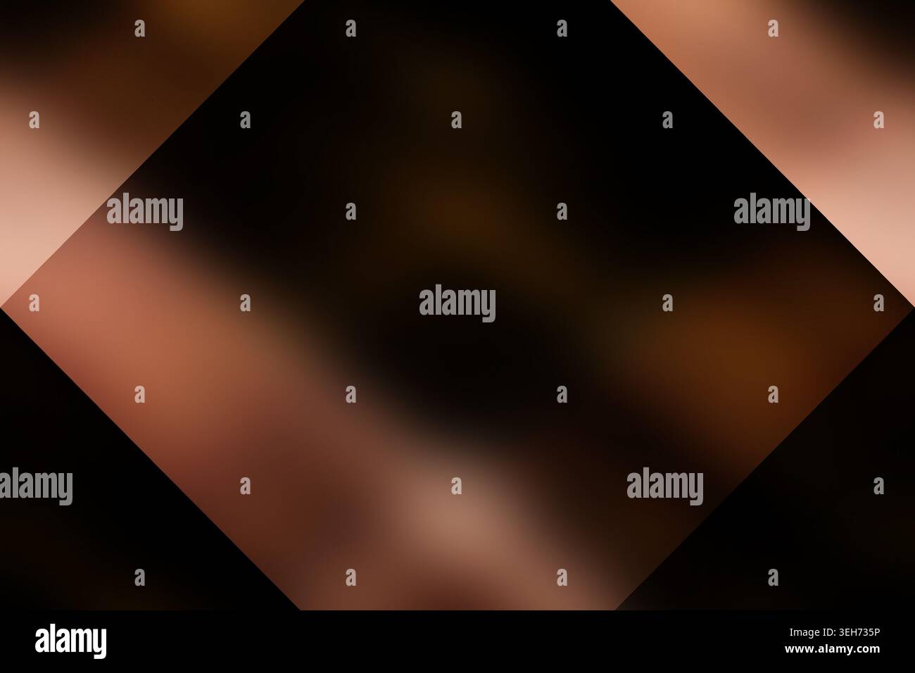Ein stimmungsvolles, unscharfes abstraktes Bild mit tiefschwarzen Schatten und warmen Kupfer- oder Bronzefarben, das eine anspruchsvolle und dunkle Atmosphäre schafft. Stockfoto