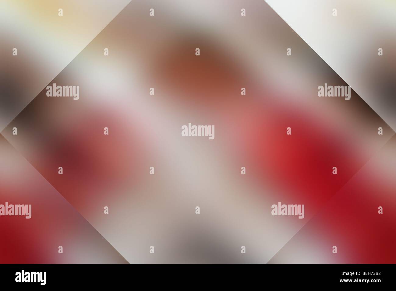 Ein warmer und einladender abstrakter Hintergrund mit weichen Farbmischungen aus Rot und neutralen Farben, ideal für elegante und anspruchsvolle Designprojekte. Stockfoto