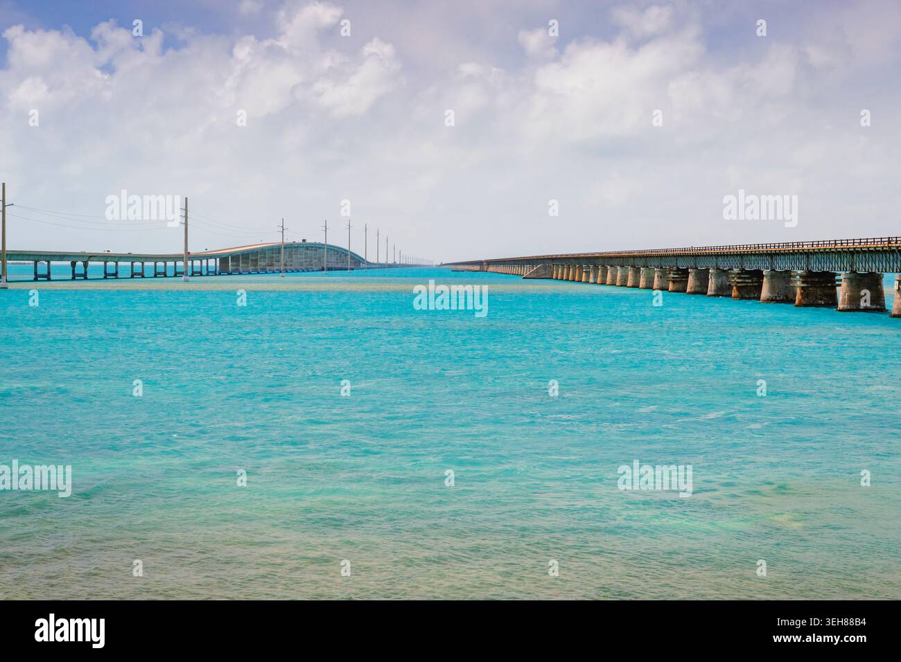 Die neue und die alte 7-Meilen-Brücke in den florida Keys Stockfoto