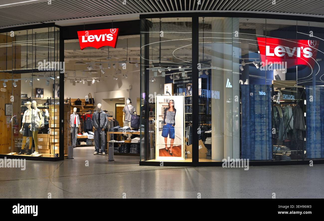 Levis Store im Einkaufszentrum, Nizza Frankreich Stockfoto