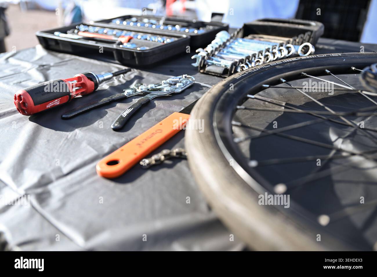 Die Werkzeuge werden während eines Radwettbewerbs für die Warrior Games des Verteidigungsministeriums in Colorado Springs, Colorado, am 19. Juli 2025 ausgetragen. Der 2025 DoD W Stockfoto