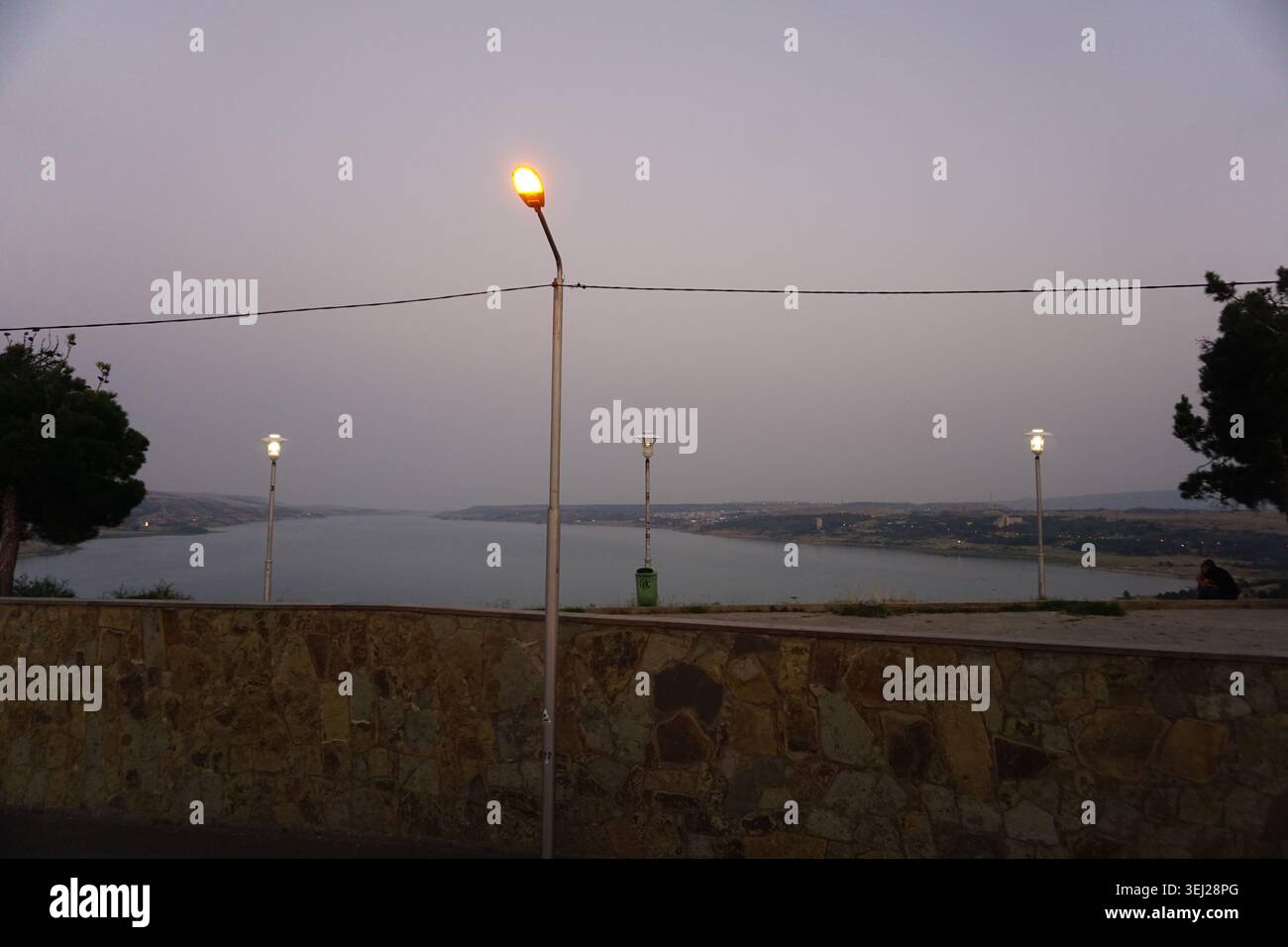 Tiflis, Georgien: Der Tifliser See aus der Chronik Georgiens Stockfoto