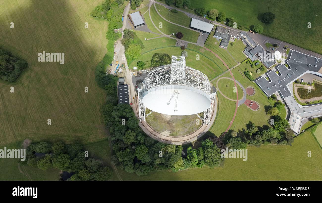 Luftaufnahme des Lovell-Teleskops am Jodrell-Bank-Observatorium in Cheshire Stockfoto